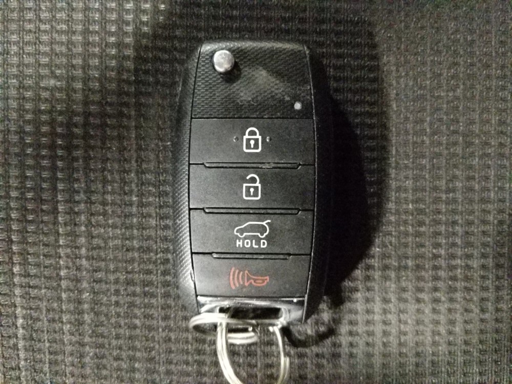 2014 Kia Sorento - Keys