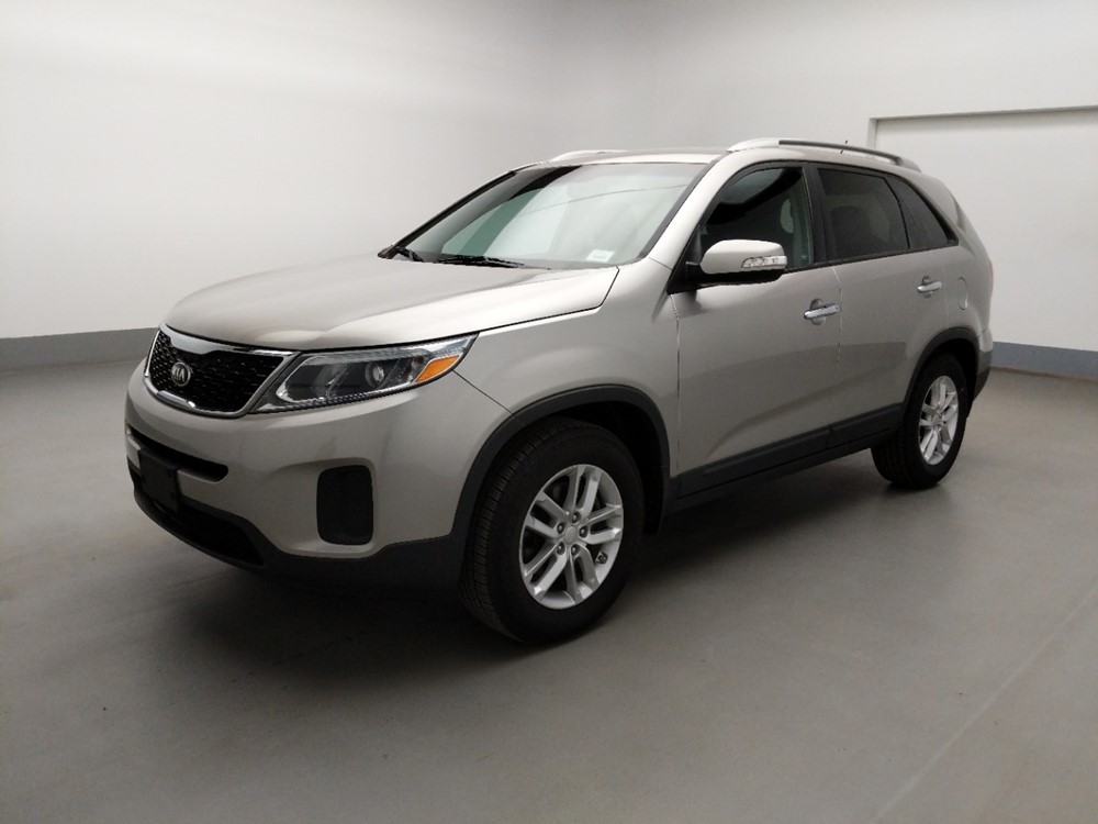2014 Kia Sorento - Driver Front Bumper