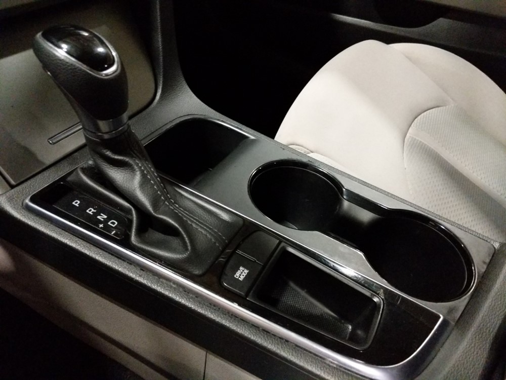 2015 Hyundai Sonata - Center Console/Cup Holders