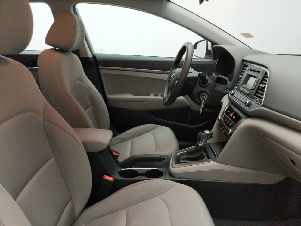 2017 Hyundai Elantra - Passenger Front Seat