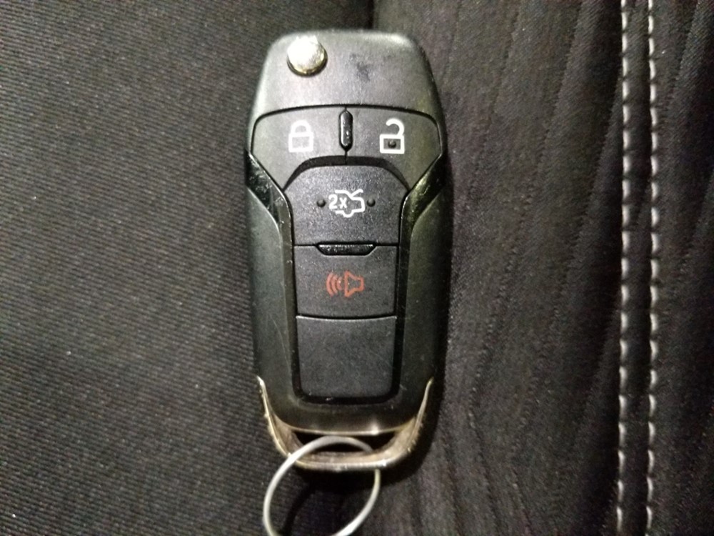2016 Ford Fusion - Keys