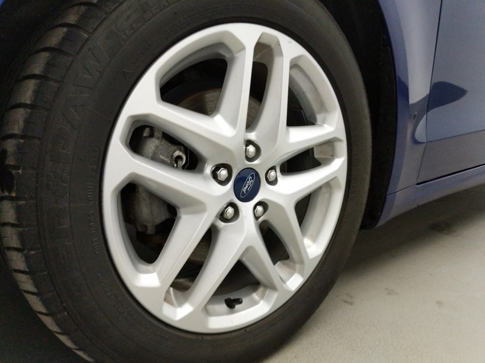 2016 Ford Fusion - Wheel