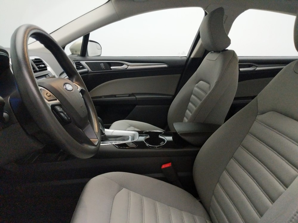2015 Ford Fusion - Driver Front Seat