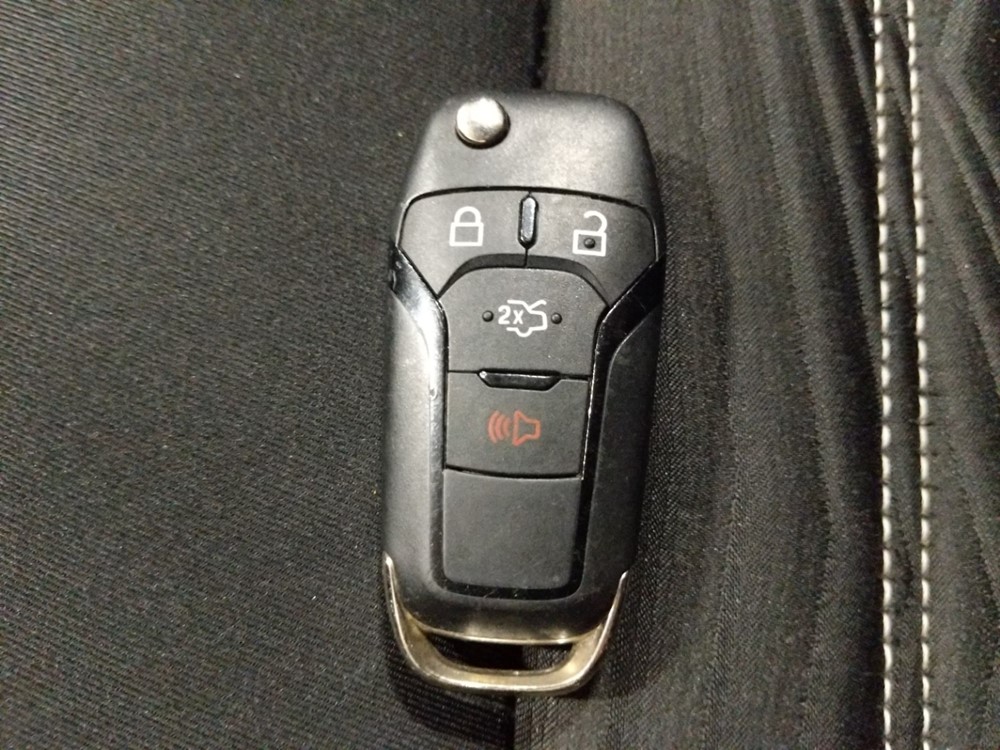2016 Ford Fusion - Keys