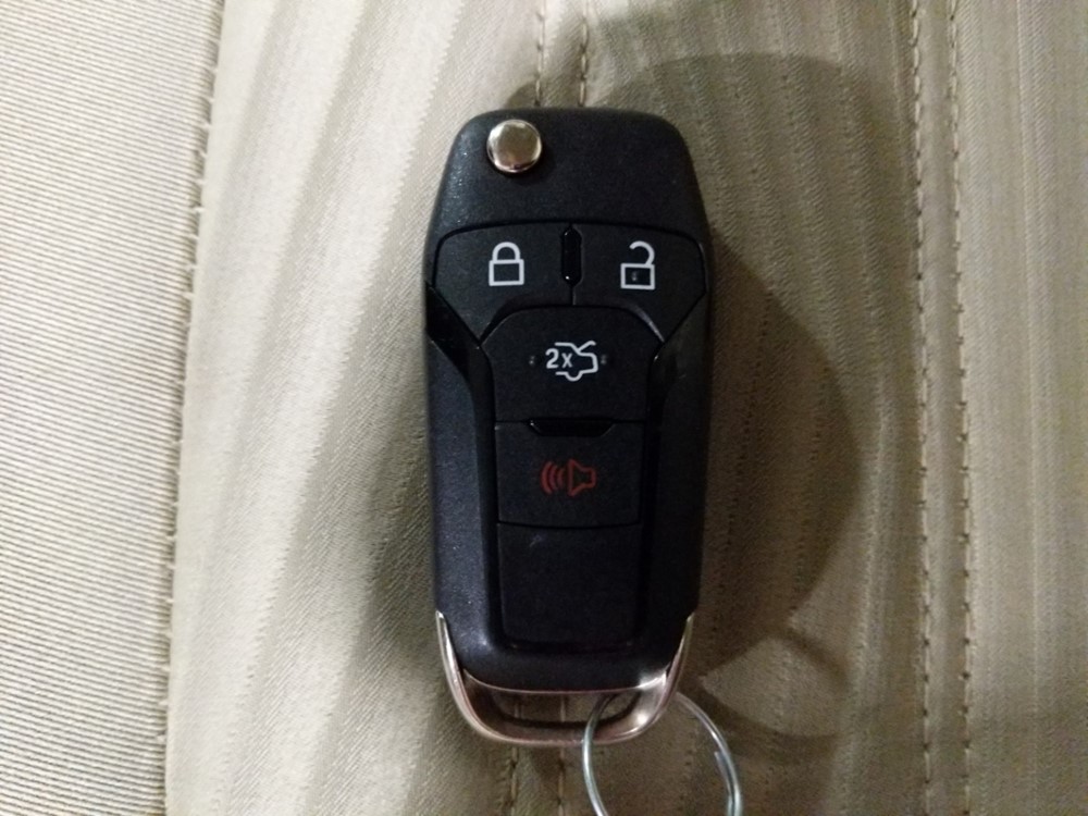 2016 Ford Fusion - Keys