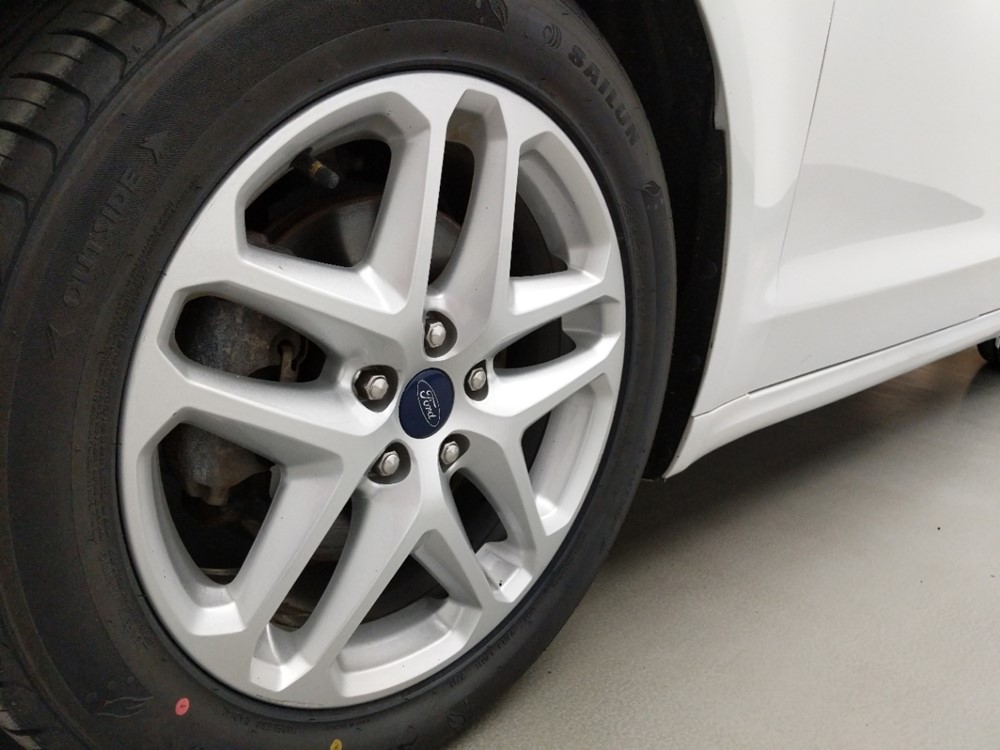 2016 Ford Fusion - Wheel