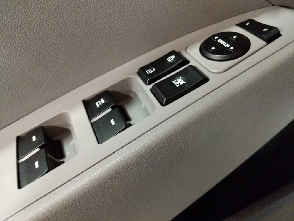 2017 Hyundai Elantra - Driver Power Windows/Lock Control