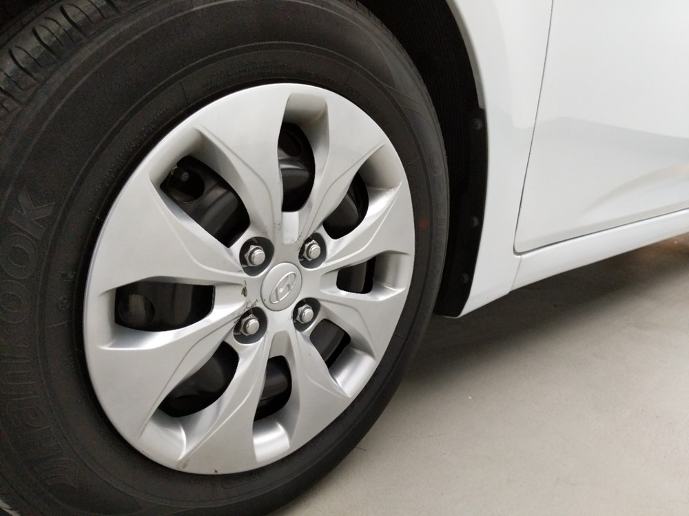 2017 Hyundai Accent - Wheel