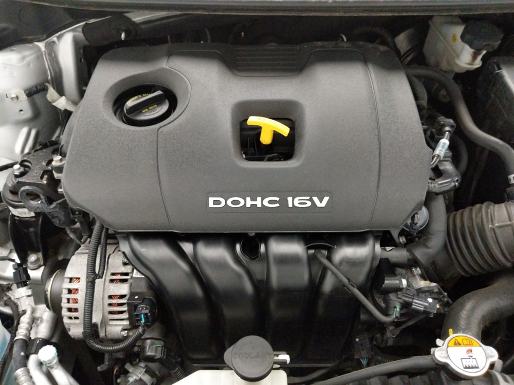 2018 Kia Forte - Engine