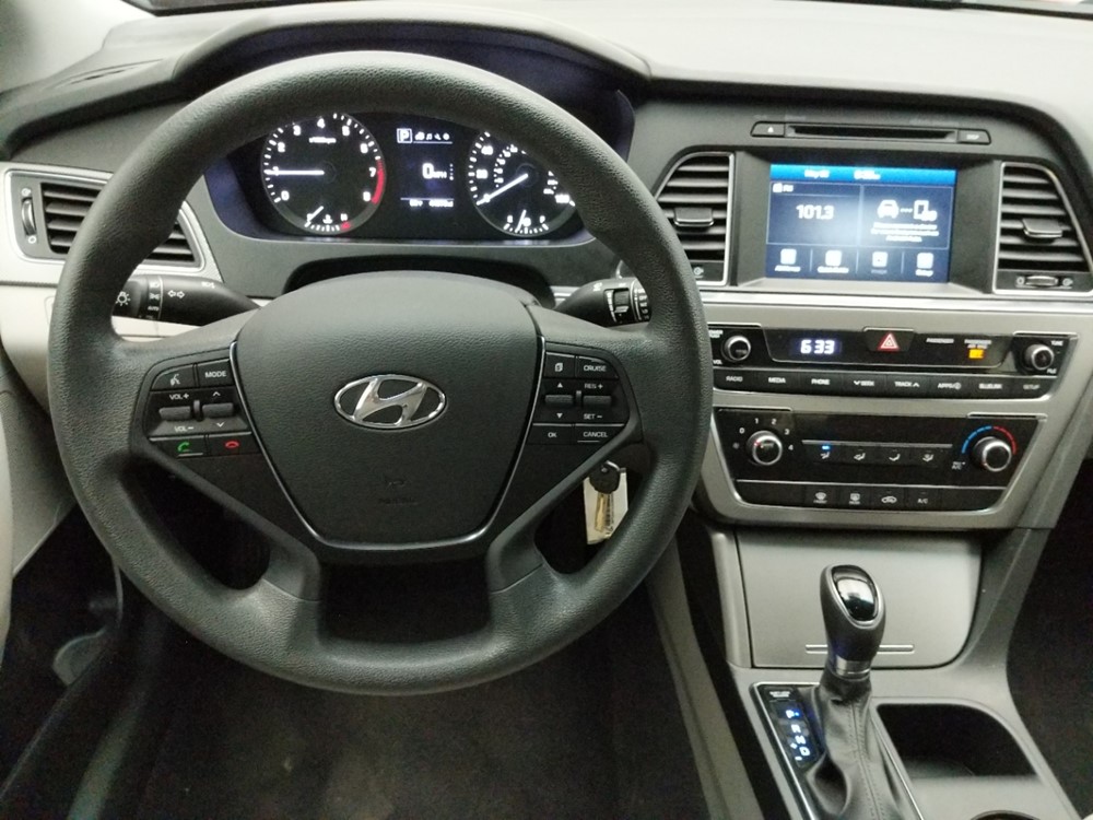 2016 Hyundai Sonata - Driver Dash