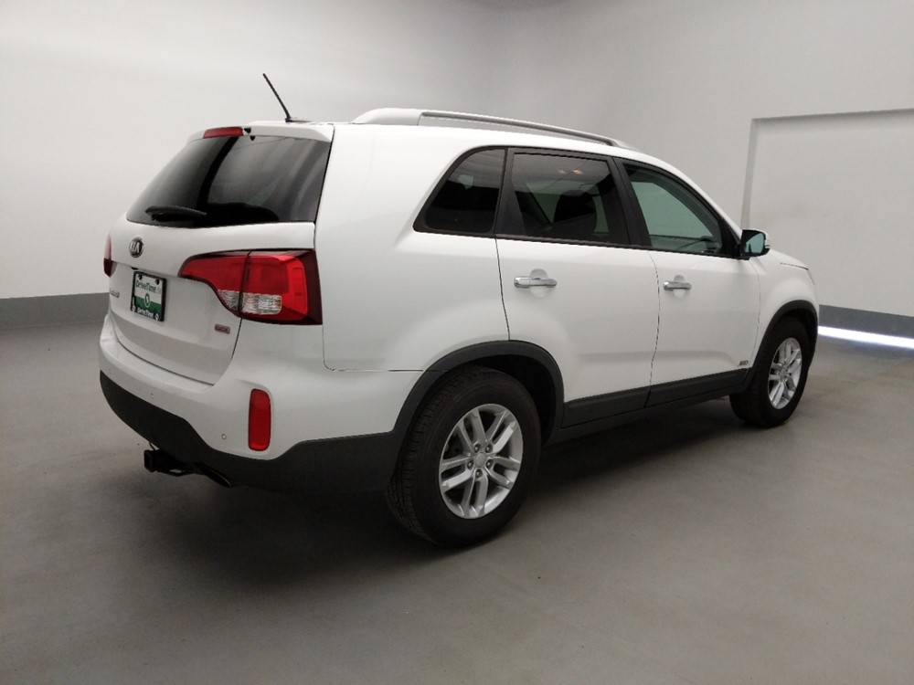 2015 Kia Sorento - Passenger Rear Bumper