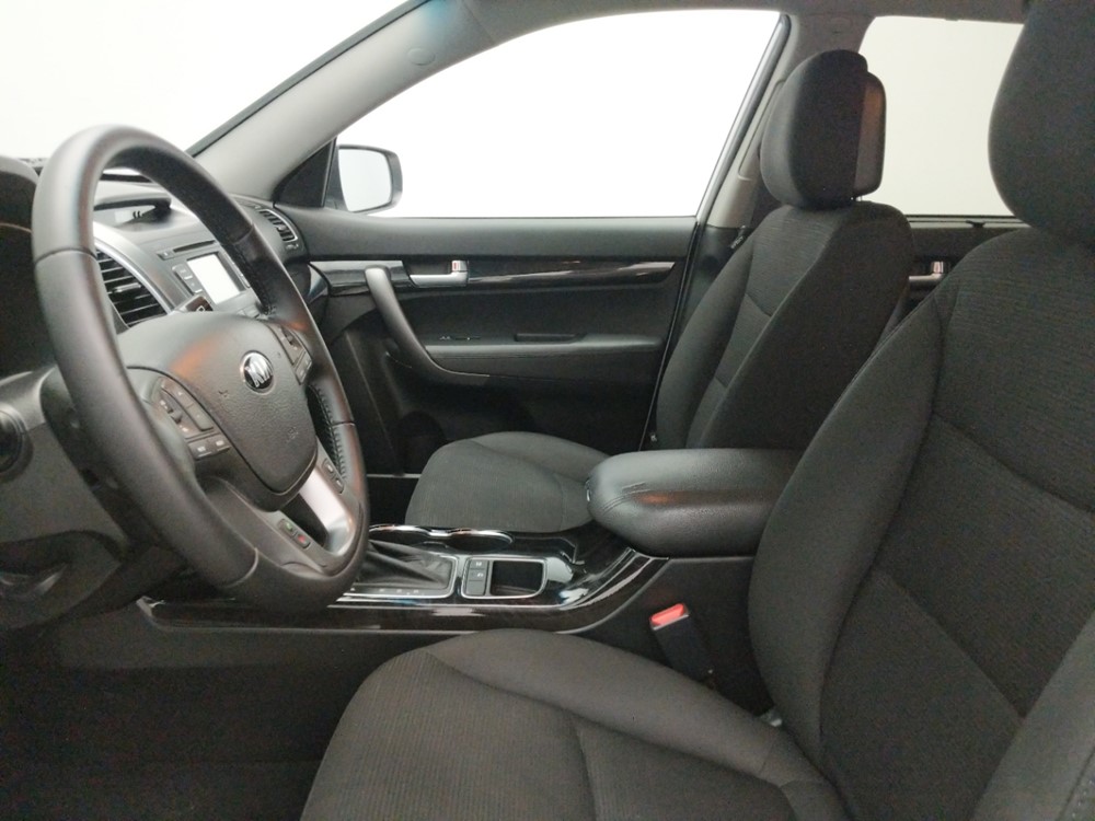 2015 Kia Sorento - Driver Front Seat