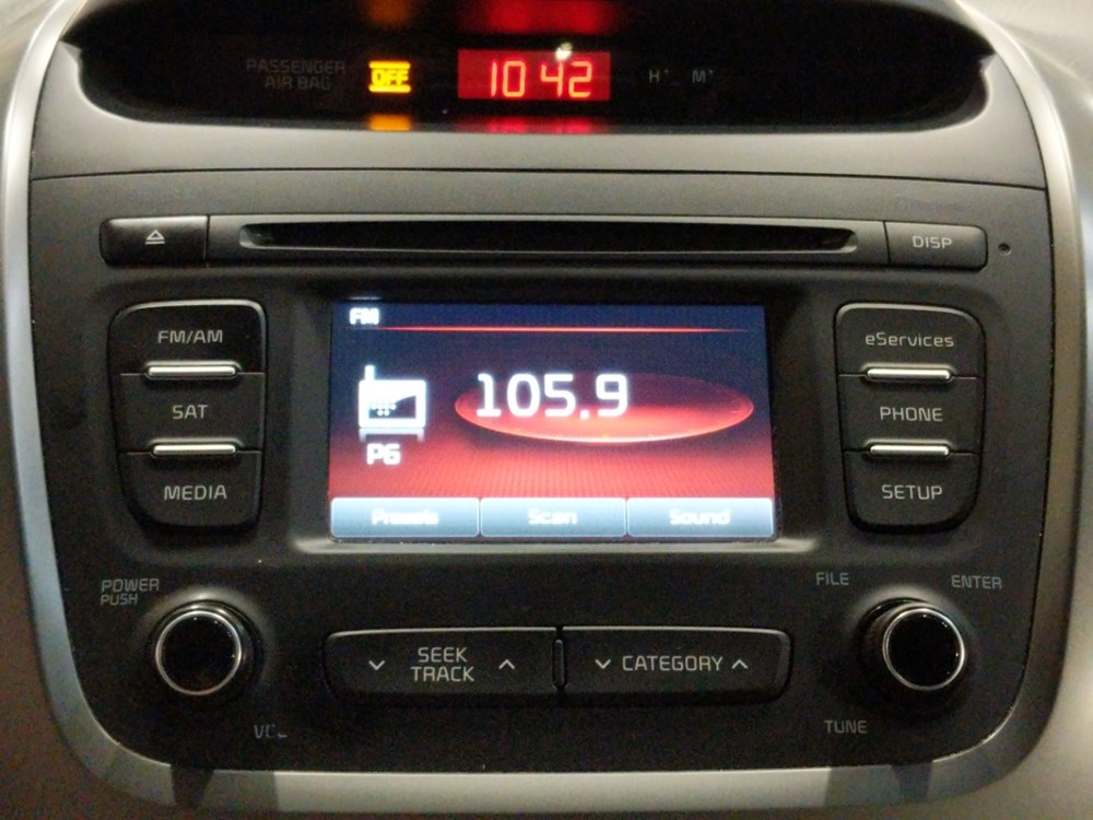 2015 Kia Sorento - Stereo Package