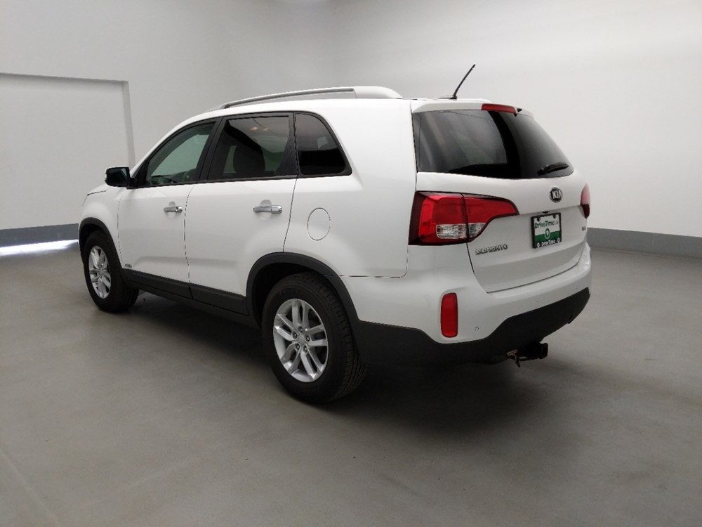 2015 Kia Sorento - Driver Rear Bumper