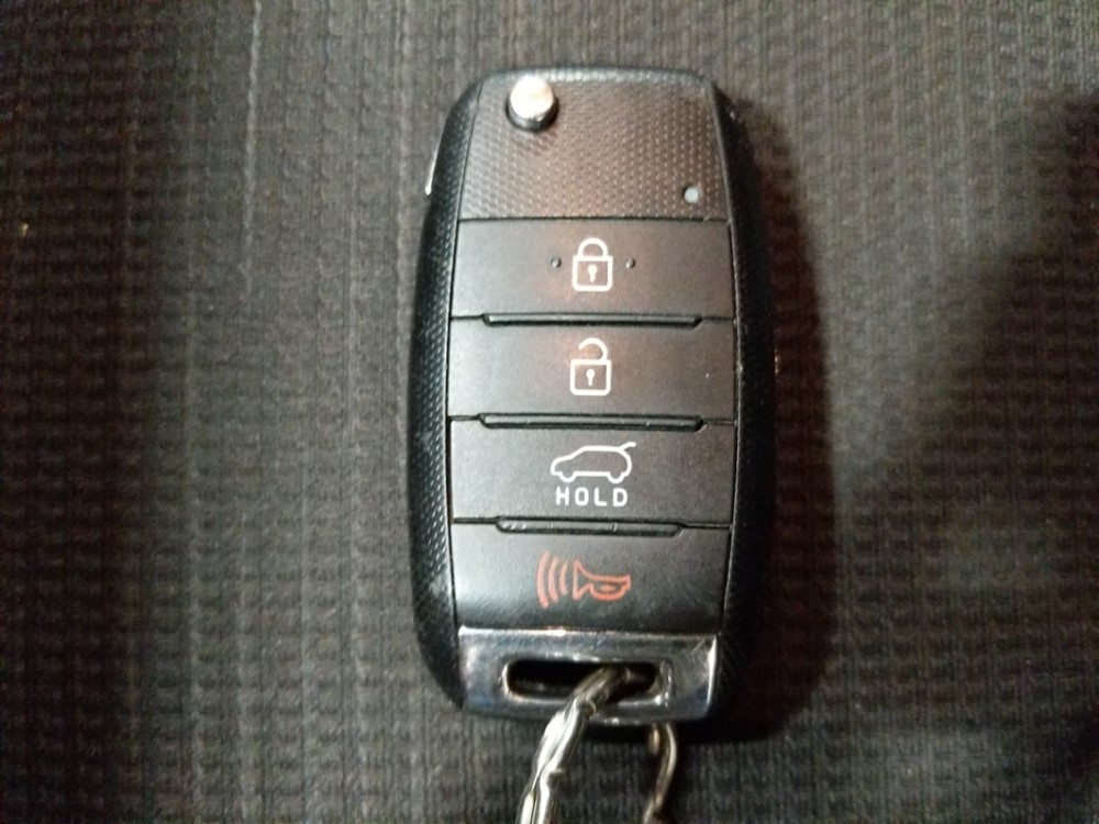 2015 Kia Sorento - Keys