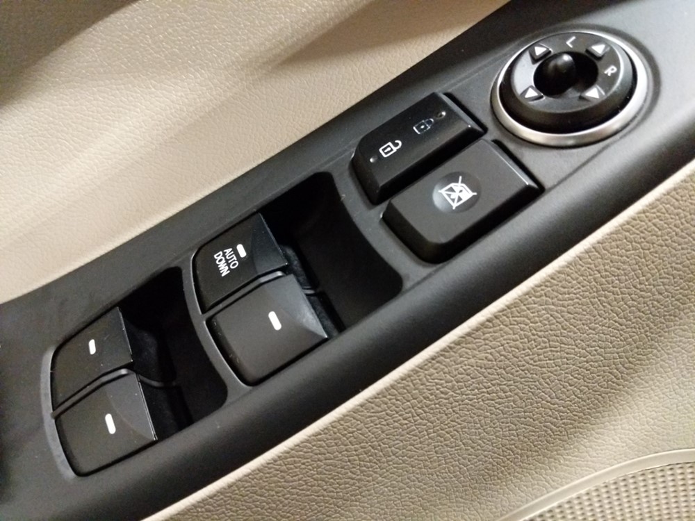 2016 Hyundai Elantra - Driver Power Windows/Lock Control