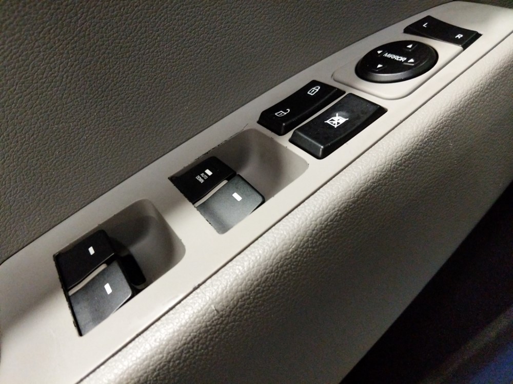 2017 Hyundai Elantra - Driver Power Windows/Lock Control