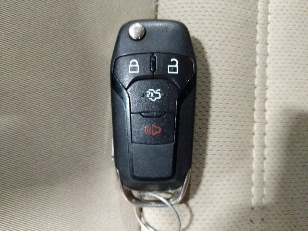 2014 Ford Fusion - Keys