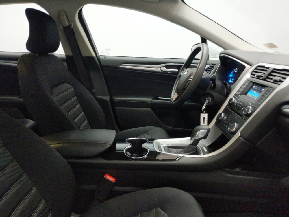 2016 Ford Fusion - Passenger Front Seat