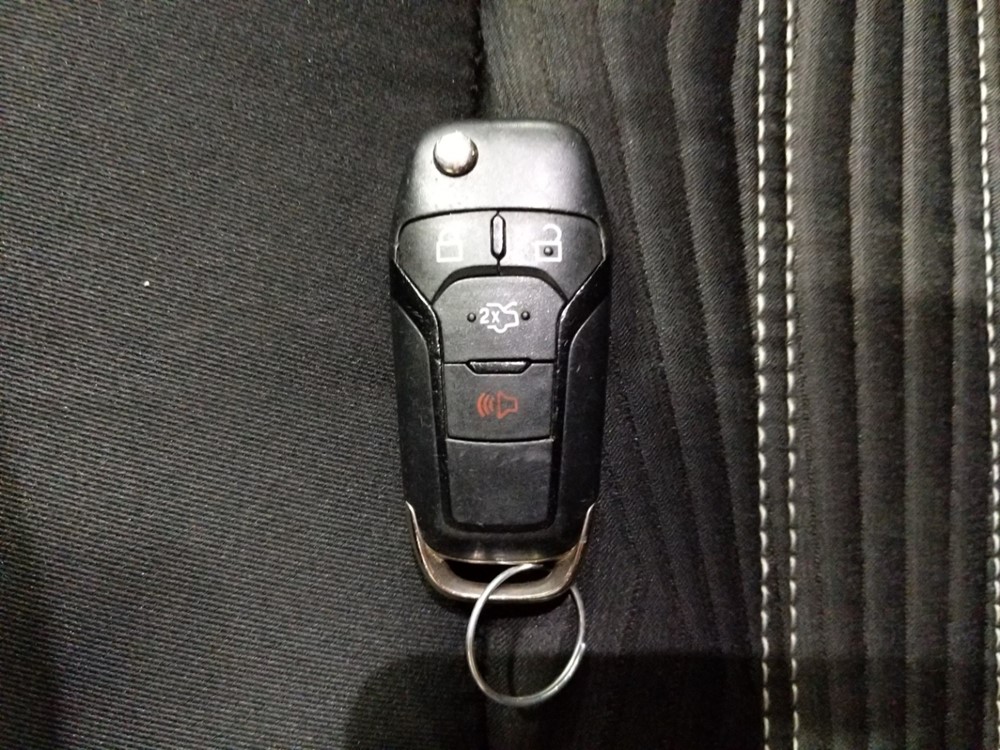 2016 Ford Fusion - Keys