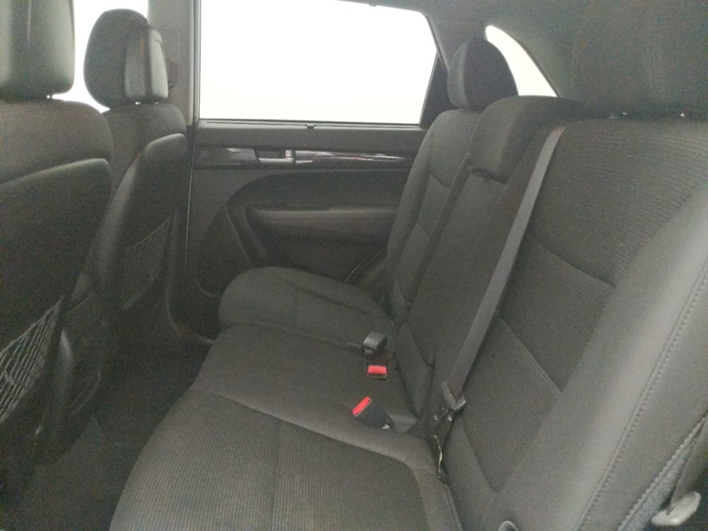 2014 Kia Sorento - Driver Rear Seat