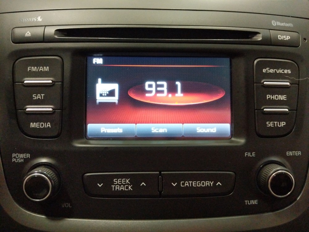 2014 Kia Sorento - Stereo Package