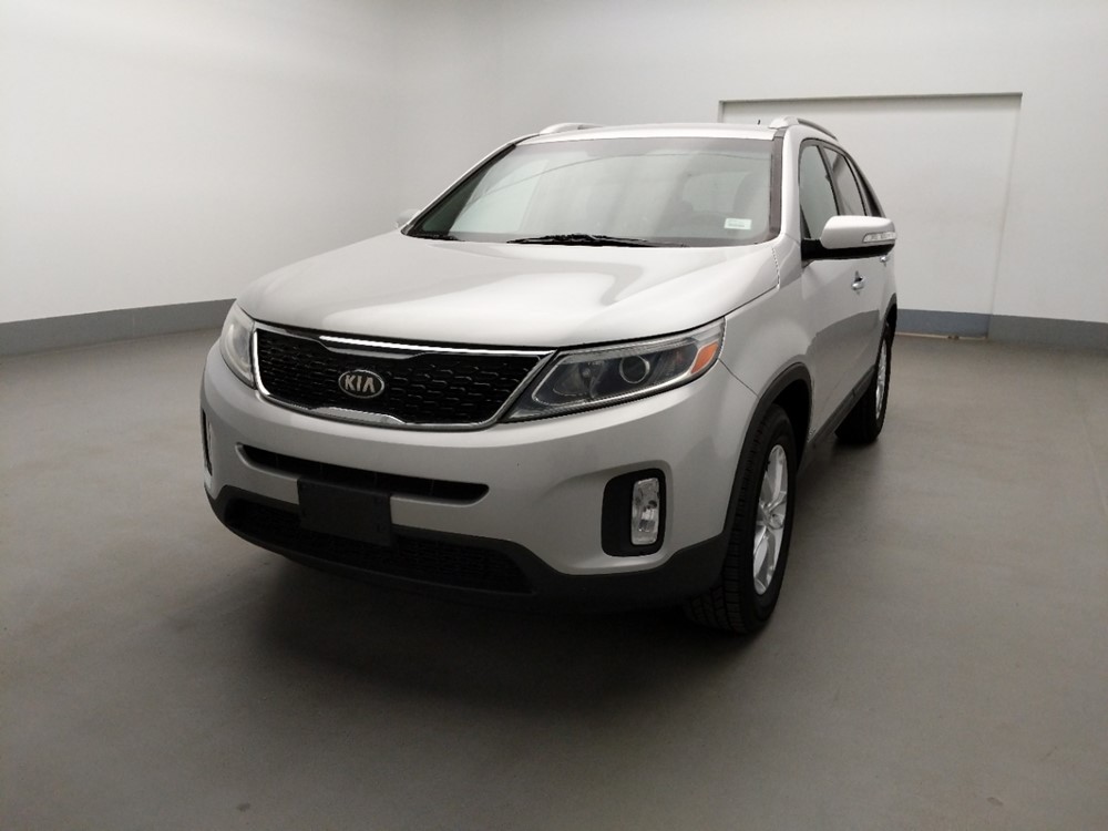 2014 Kia Sorento - Driver Front Hood