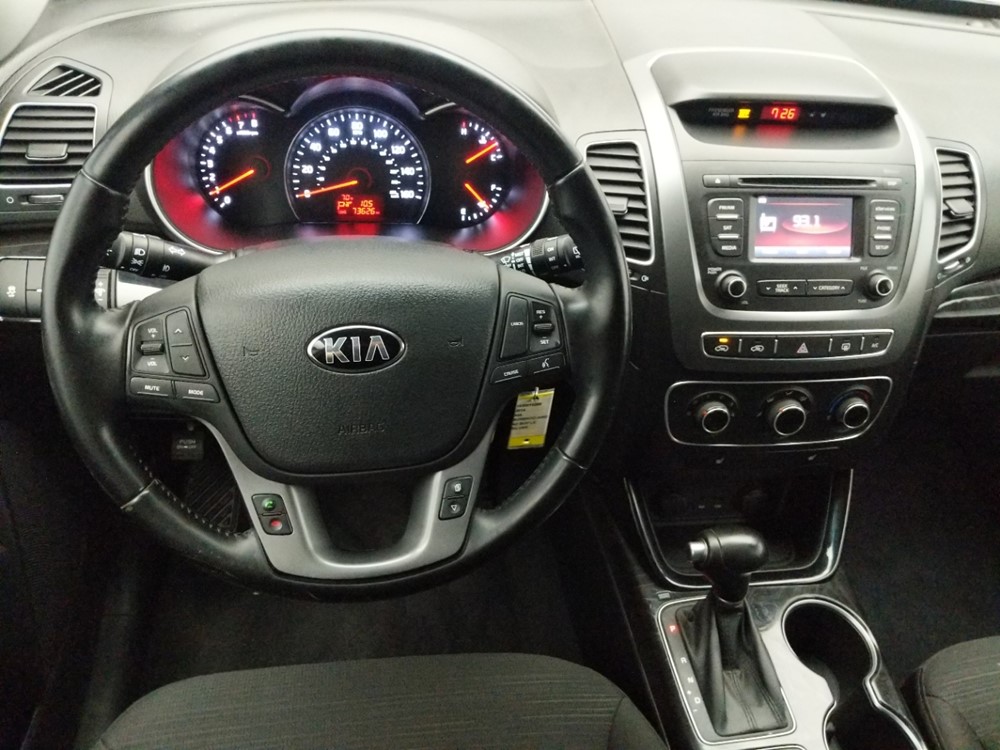 2014 Kia Sorento - Driver Dash