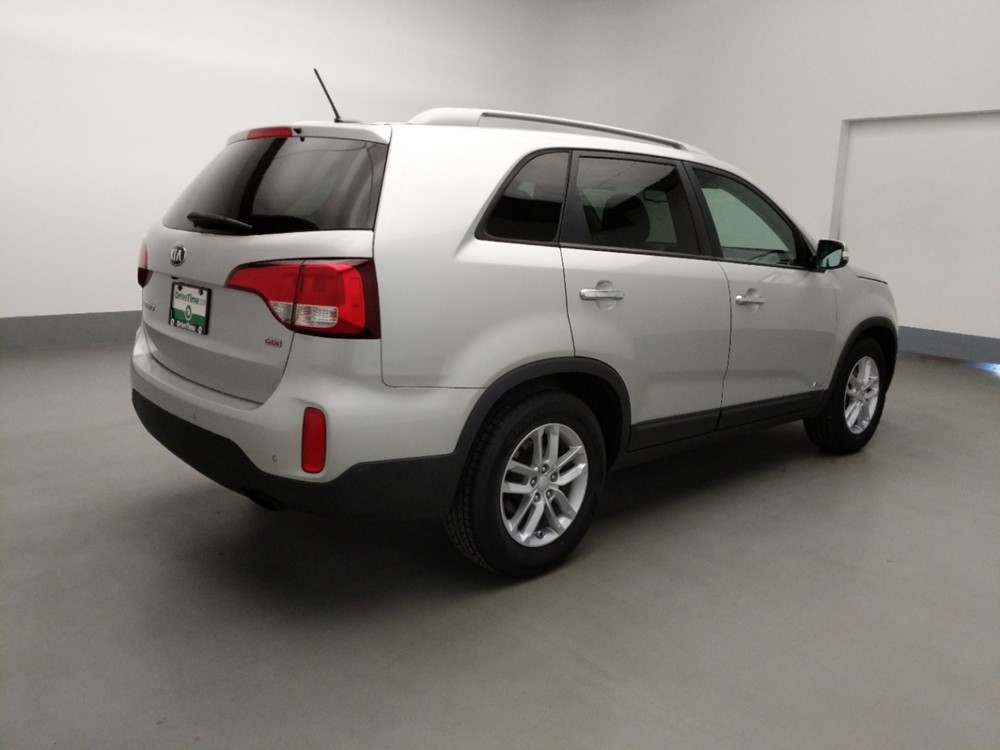 2014 Kia Sorento - Passenger Rear Bumper