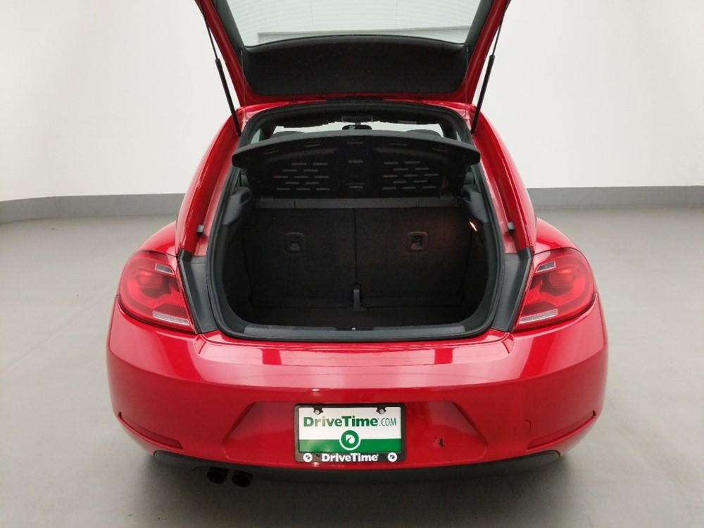 2013 Volkswagen Beetle - Trunk