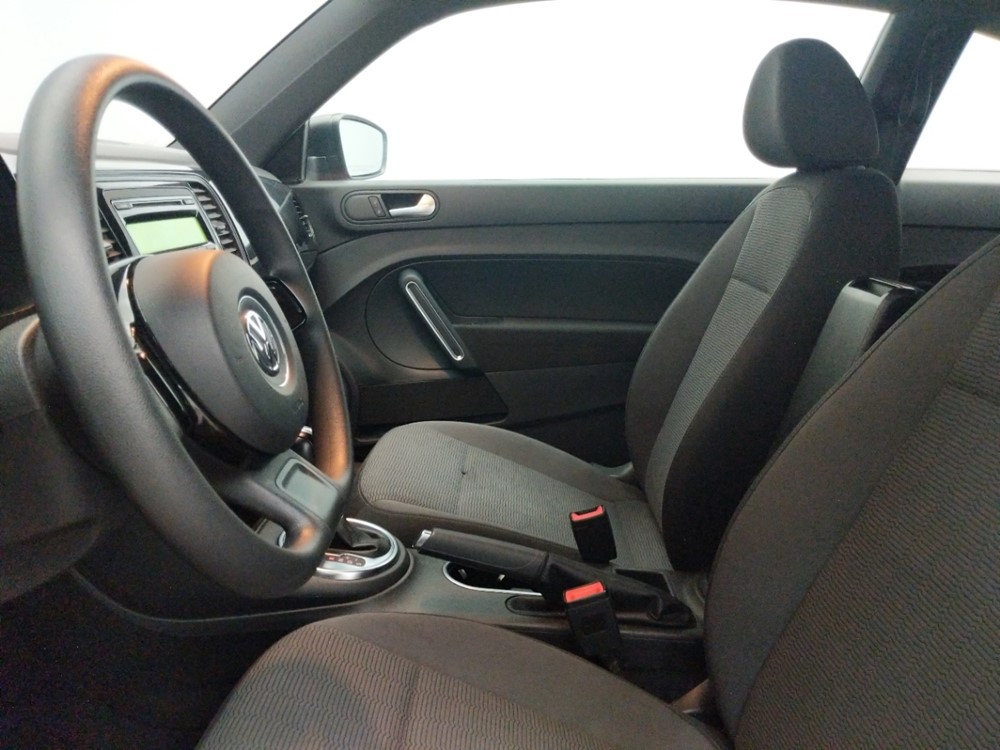 2013 Volkswagen Beetle - Driver Front Seat