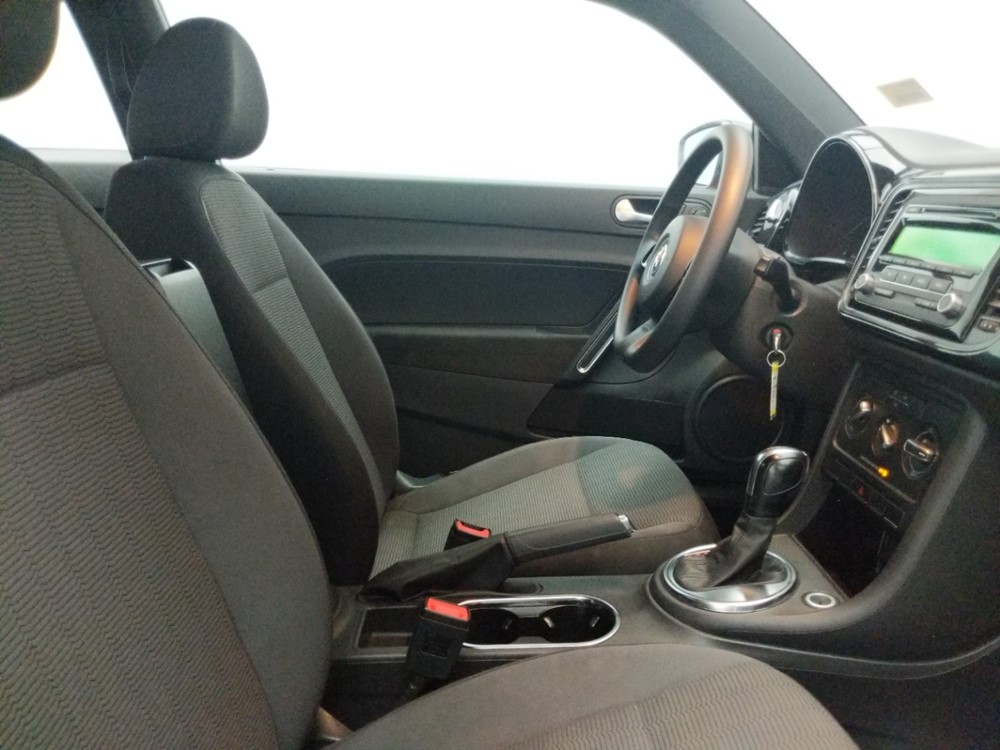 2013 Volkswagen Beetle - Passenger Front Seat