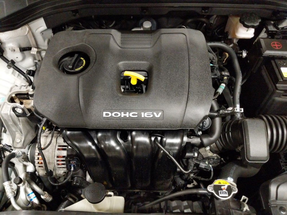 2017 Hyundai Elantra - Engine
