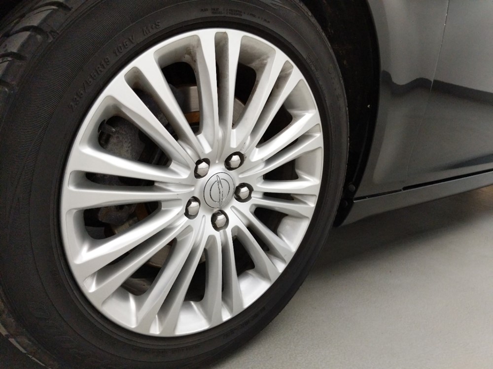2014 Chrysler 300 - Wheel