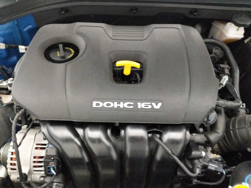 2017 Hyundai Elantra - Engine