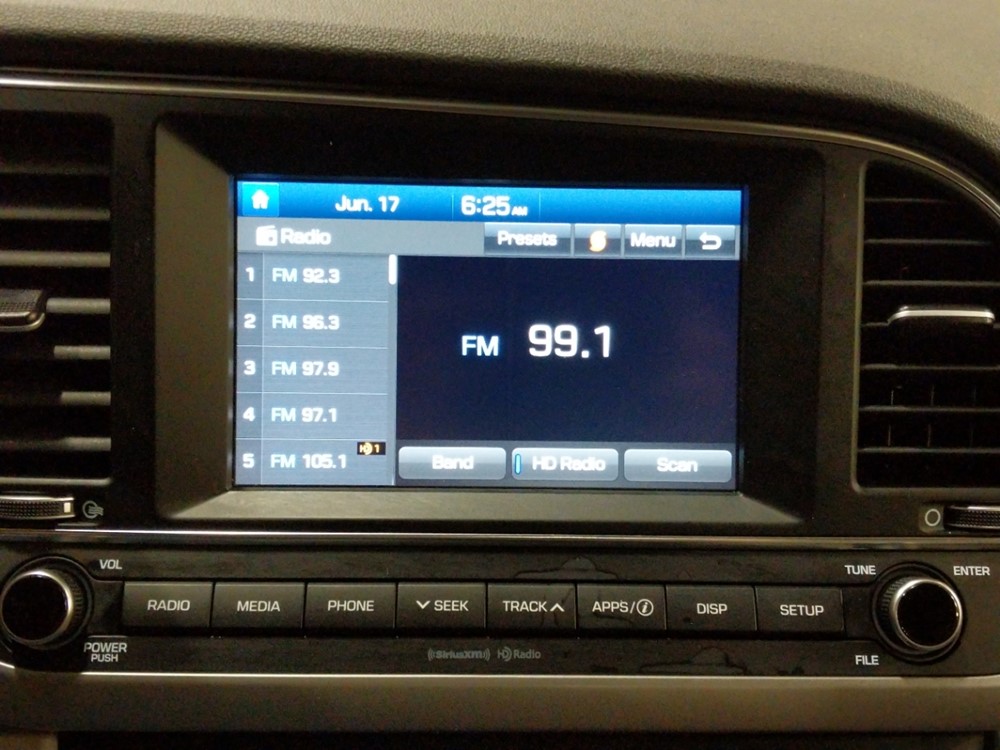 2018 Hyundai Elantra - Stereo Package