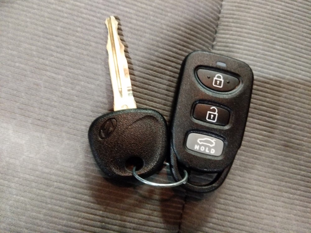 2018 Hyundai Elantra - Keys