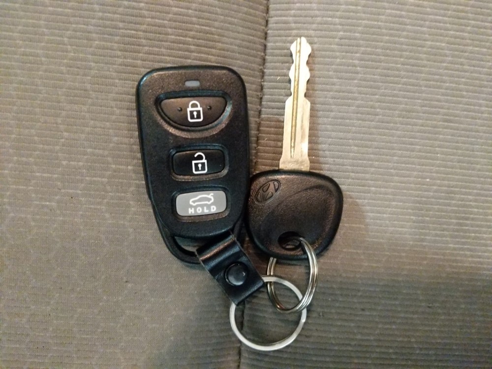 2018 Hyundai Elantra - Keys