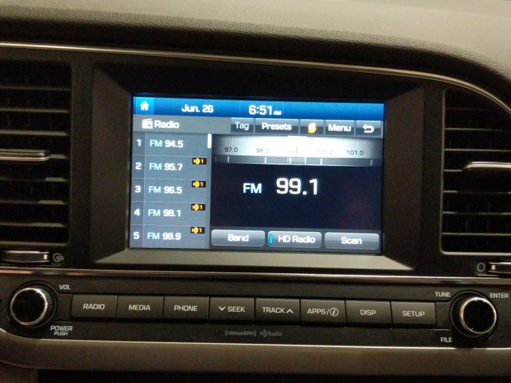2018 Hyundai Elantra - Stereo Package