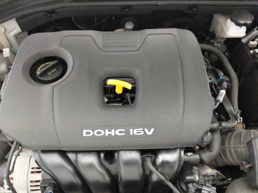2017 Hyundai Elantra - Engine