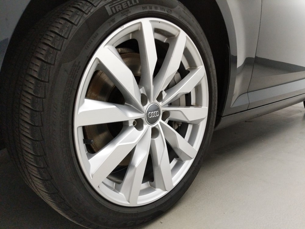 2017 Audi A4 - Wheel