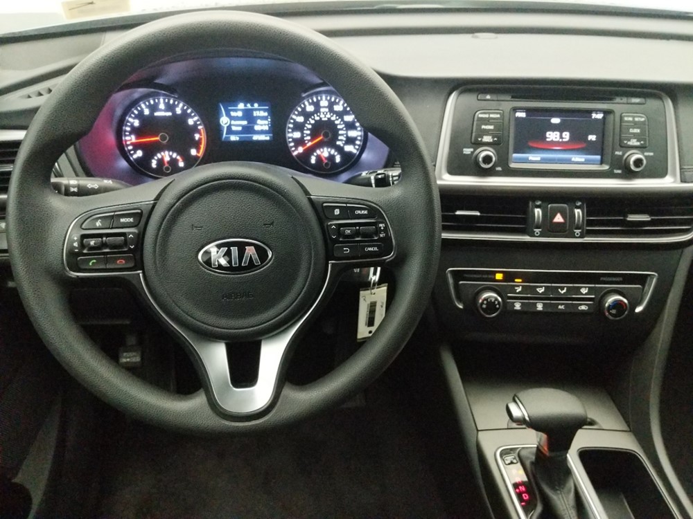 2017 Kia Optima - Driver Dash