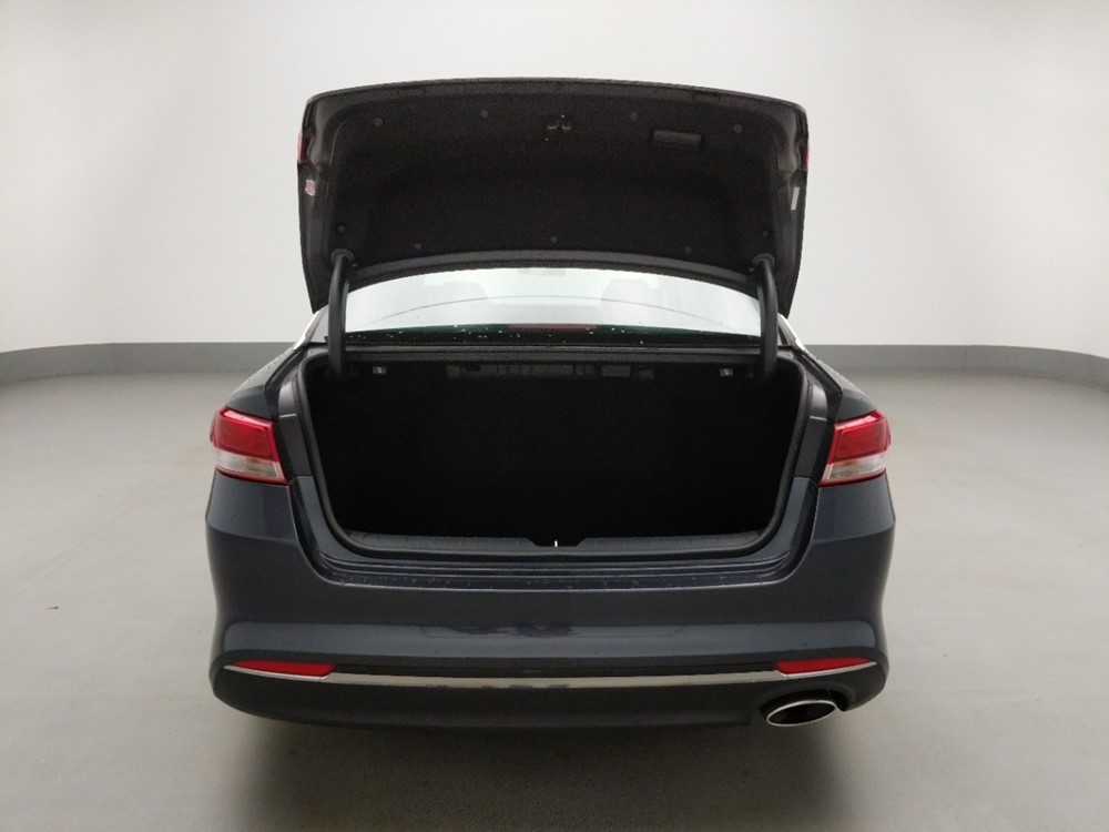2017 Kia Optima - Trunk