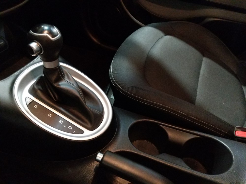 2017 Kia Soul - Center Console/Cup Holders