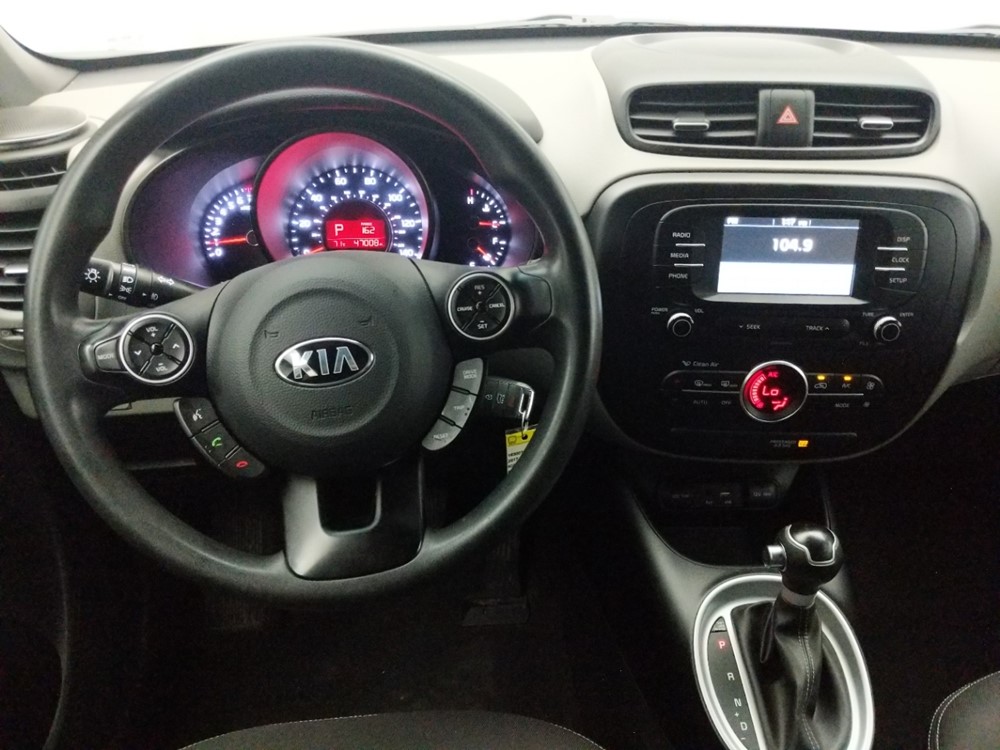 2017 Kia Soul - Driver Dash