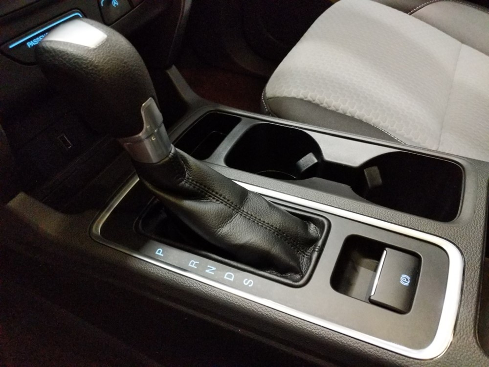 2017 Ford Escape - Center Console/Cup Holders