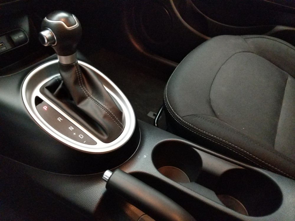 2017 Kia Soul - Center Console/Cup Holders