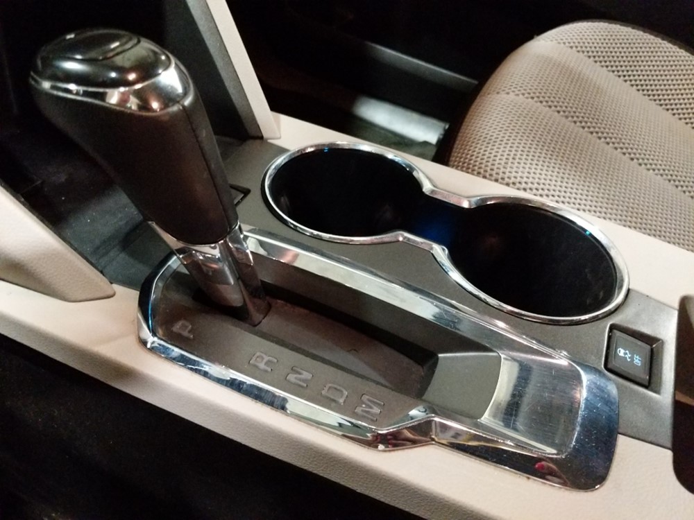 2017 Chevrolet Equinox - Center Console/Cup Holders