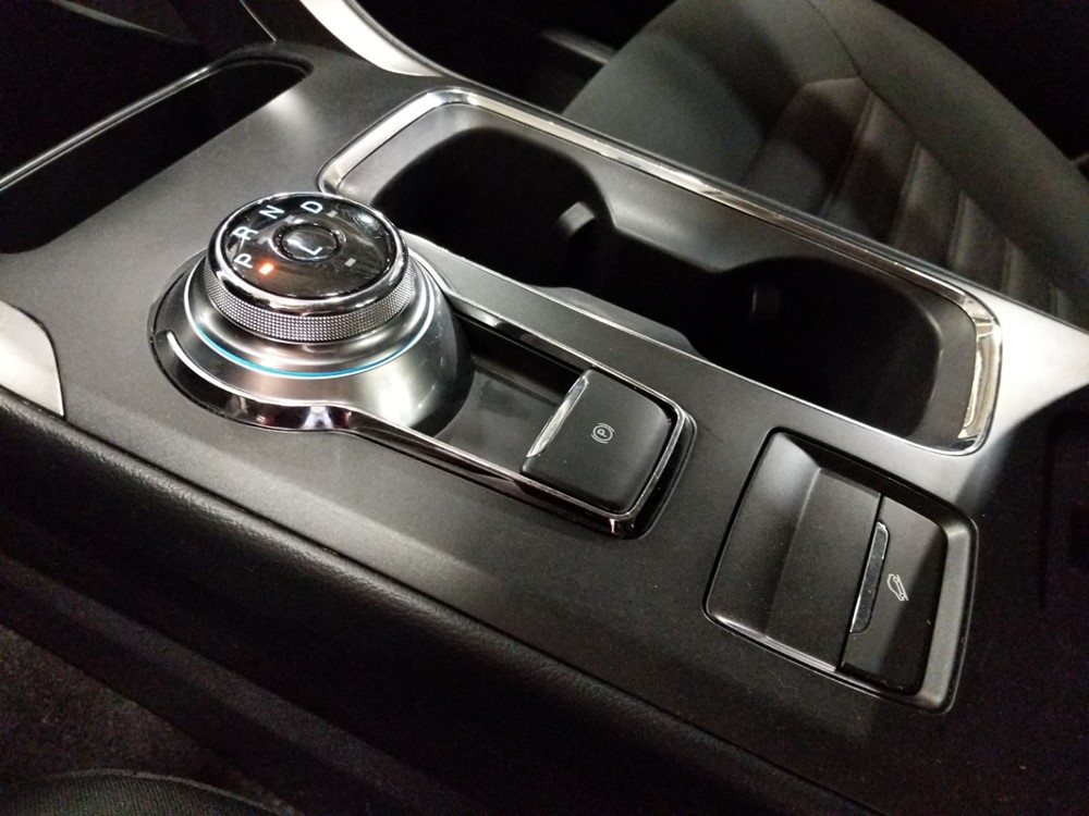2017 Ford Fusion - Center Console/Cup Holders