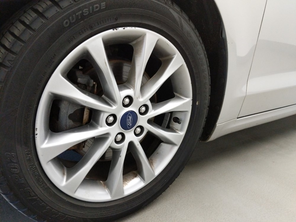 2017 Ford Fusion - Wheel